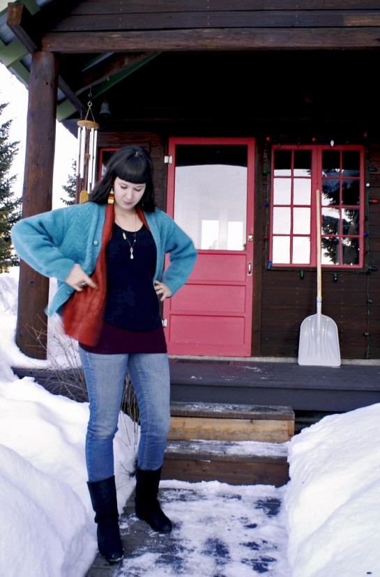 wool knit sweater, handmade knit sweater, raw silk scarf, skinny jeans, waterproof boots, winter fashion, Idaho fashion, McCall fashion