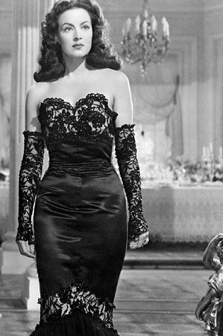 Maria Felix, the little black dress, La Dona, Vanessa Boots, Kim Philley, Frivolous Universe, street style, FU