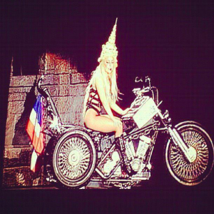 Lady-Gaga-Thai-classical-dance-crown-motorcylce-Bangkok