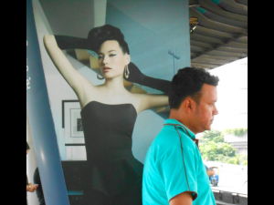 Janet-Brown-Bangkok-Skytrain-glamour-
